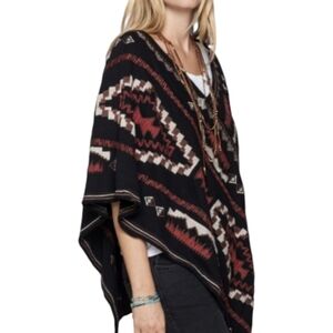 Johnny Was Mirren Traditional Black Red and White Poncho Sz S